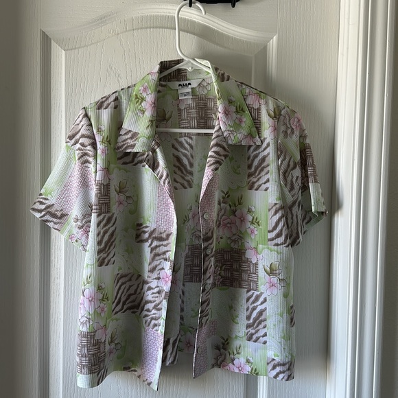 ALIA Petites button up female flower shirt - Picture 5 of 5